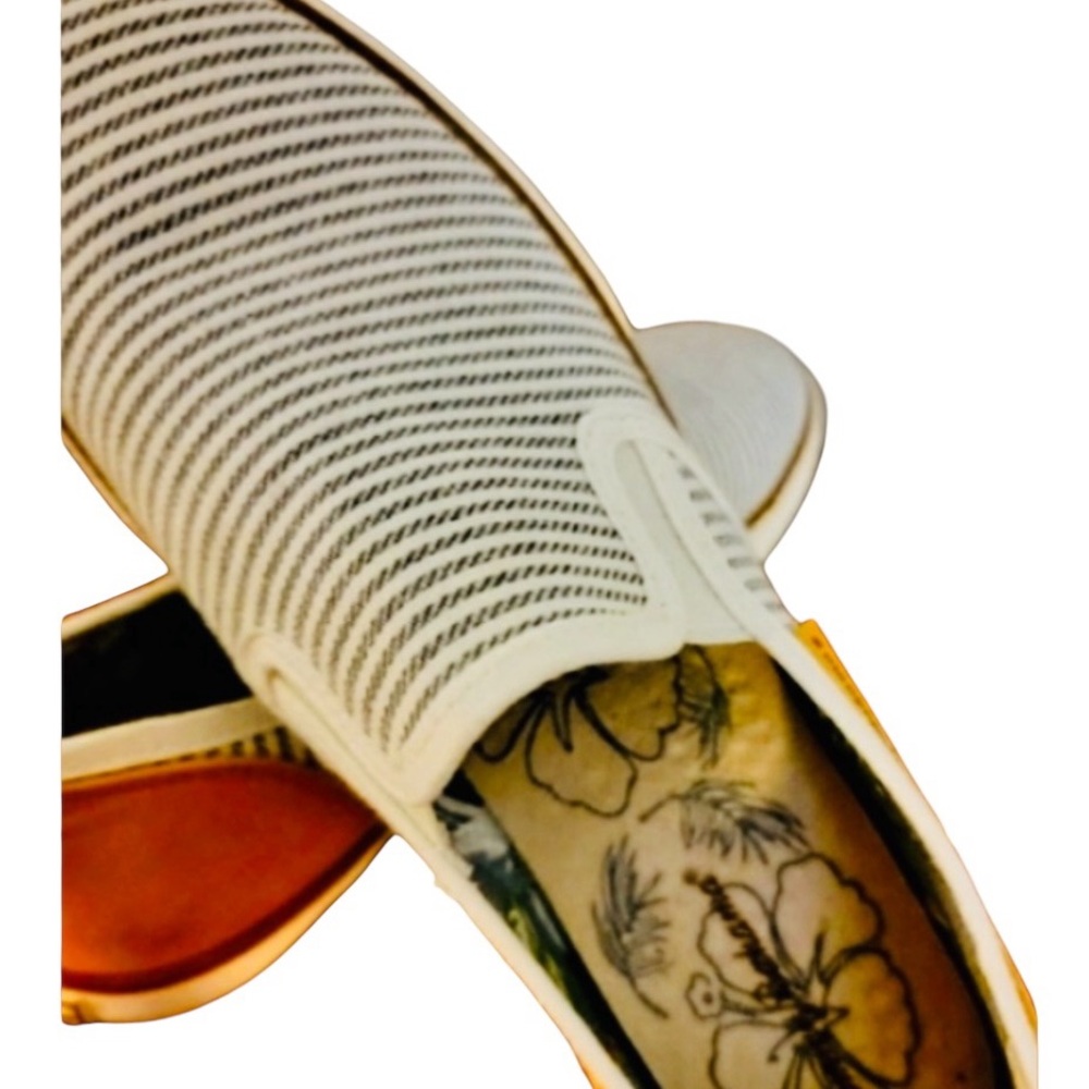 Tommy Bahama slip on shoe size 8 1/2